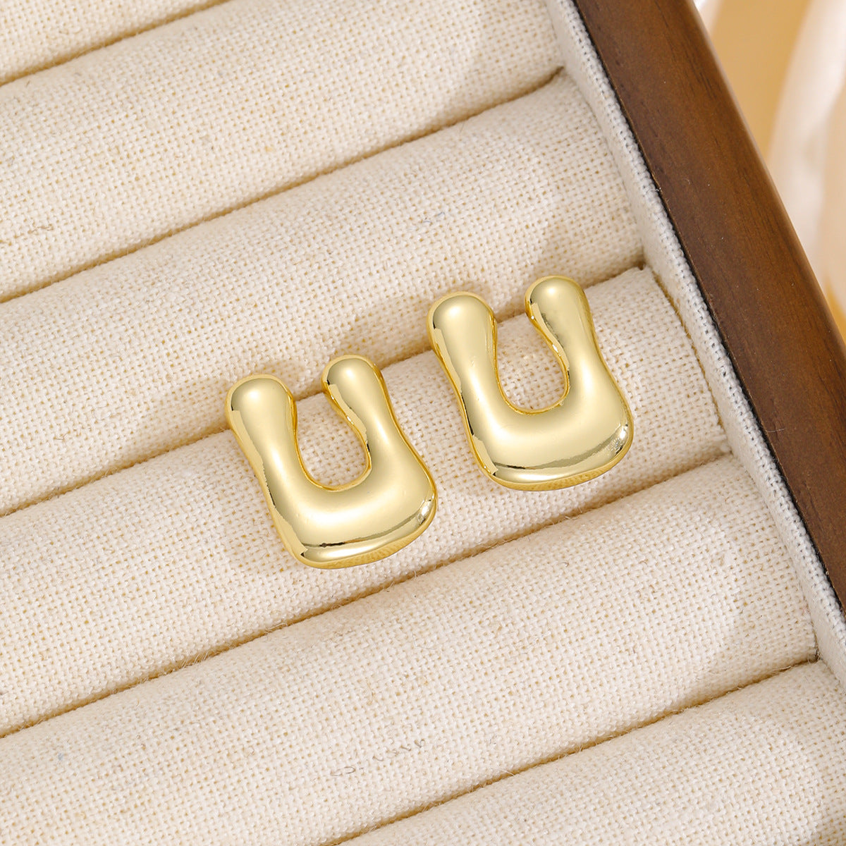 18K Gold-Plated Bubble Letter Stud Earrings (N-Z)