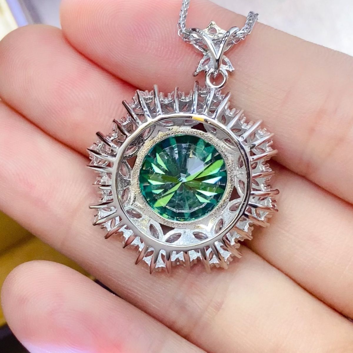 Emerald 10 Carat Moissanite 925 Sterling Silver Pendant Necklace