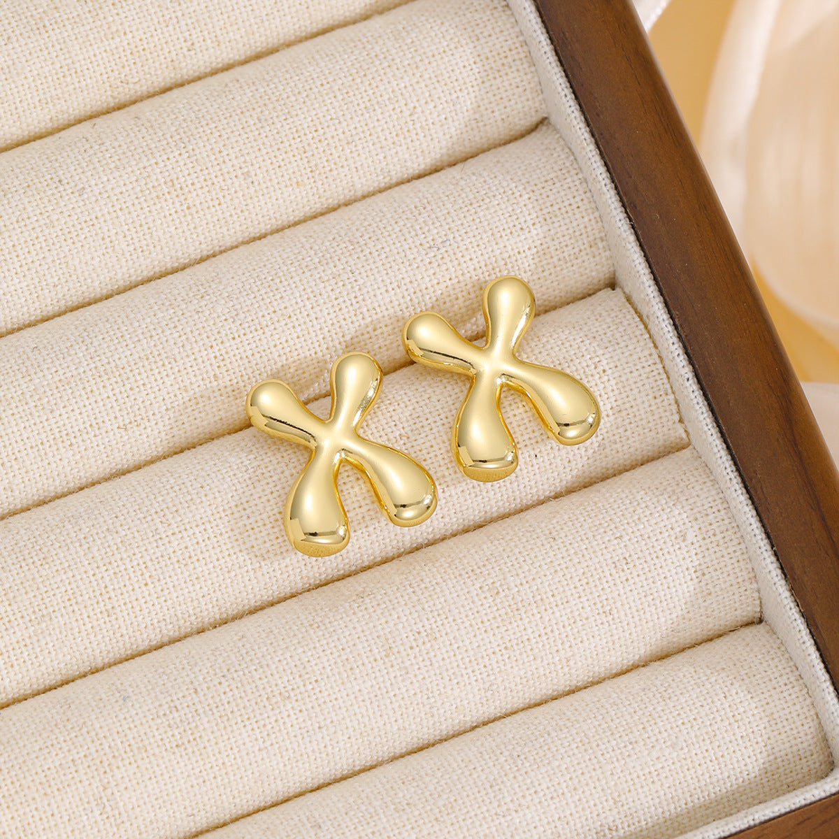 18K Gold-Plated Bubble Letter Stud Earrings (N-Z)